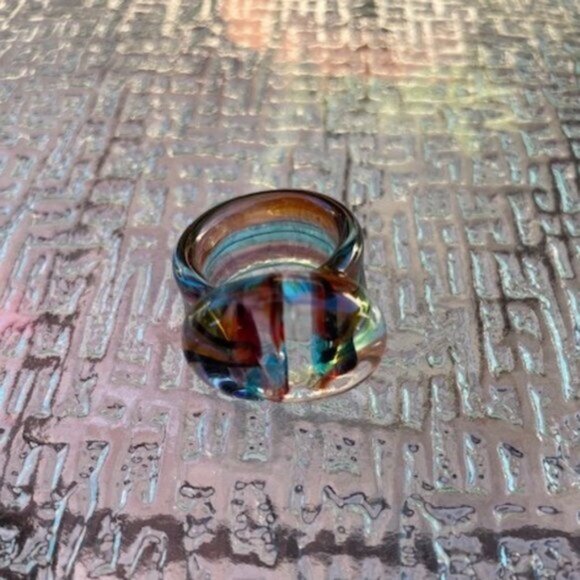 Multicolored Art Glass Abstract Pattern Cocktail Statement Ring Sz 8 - Picture 4 of 6